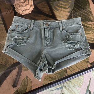 Army Green pistola shorts